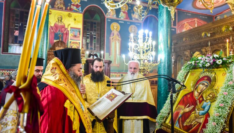 Η Ακολουθία των Β΄ Χαιρετισμών στην Ι. Μητρόπολη Λαγκαδά (ΦΩΤΟ)