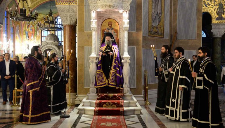 Ἡ Ἀκολουθία τοῦ Νυμφίου στὴν Ἱερὰ Μητρόπολη Πατρῶν (ΦΩΤΟ)