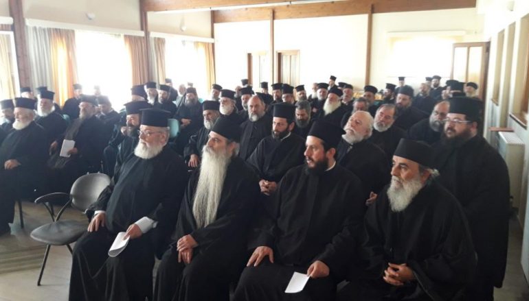 Ιερατική Σύναξη στην Ι. Μητρόπολη Καλαβρύτων (ΦΩΤΟ)