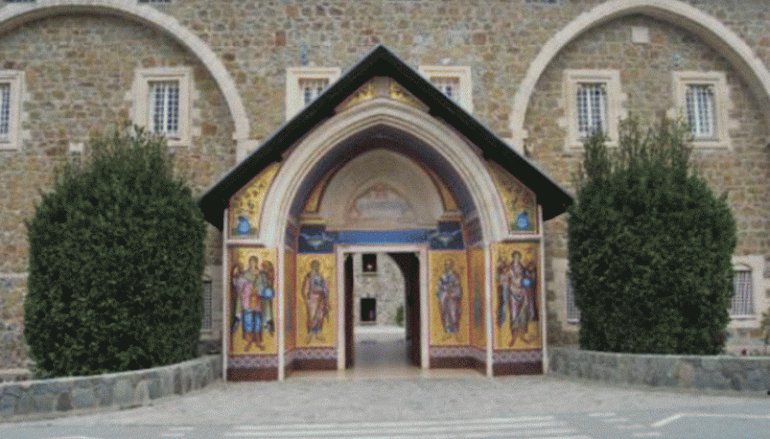 Στα δικαστήρια Ελλάδα και Ι. Μονή Κύκκου για οικόπεδο – φιλέτο στην Κύπρο
