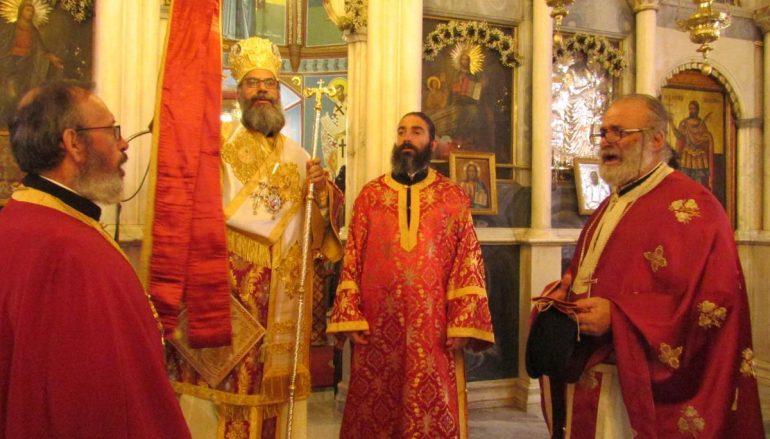 Χειροτονία Διακόνου από τον Μητροπολίτη Σύμης Χρυσόστομο (ΦΩΤΟ)