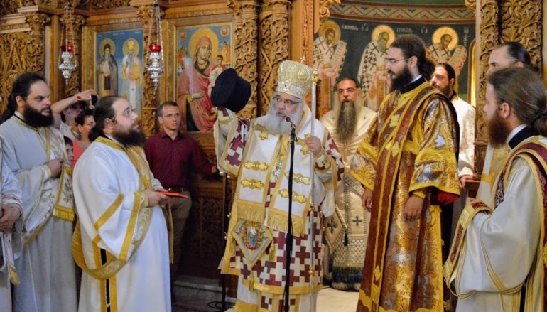Μοναχική κουρά και χειροτονία Διακόνου από τον Μητροπολίτη Εδέσσης (ΦΩΤΟ)