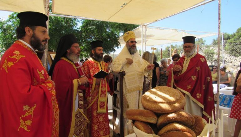 Αρχιερατική Θ. Λειτουργία στο Βήμα του Απ. Παύλου στο Σεσκλί Σύμης (ΦΩΤΟ)