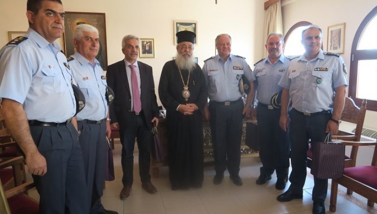 Ο Γεν. Γραμ. Δημοσίας Τάξεως και ο Αρχηγός της ΕΛ.ΑΣ. στον Μητροπολίτη Φθιώτιδος