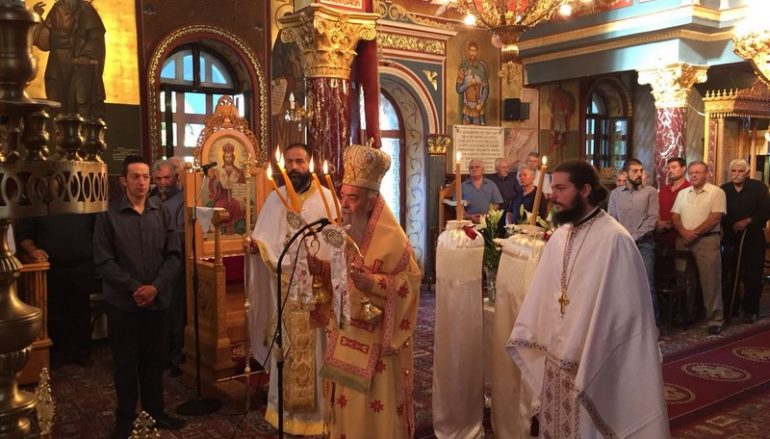 Χειροθεσία Οικονόμου από τον Μητροπολίτη Γόρτυνος (ΦΩΤΟ)