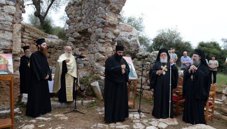 Συγκινητικές στιγμές στην «Κόκκινη Εκκλησιά» στου Λουκά Αρκαδίας (ΦΩΤΟ)