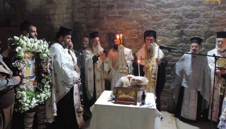 Εσπερινός Κοιμήσεως της Θεοτόκου στην Ενορία Σελλάδων Άρτης (ΦΩΤΟ)
