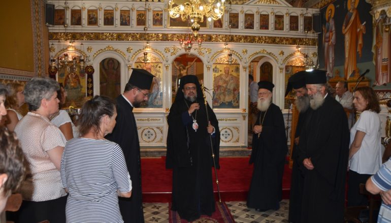 Τελευταία Παράκληση στην Παναγία από τον Μητροπολίτη Μεσσηνίας (ΦΩΤΟ)