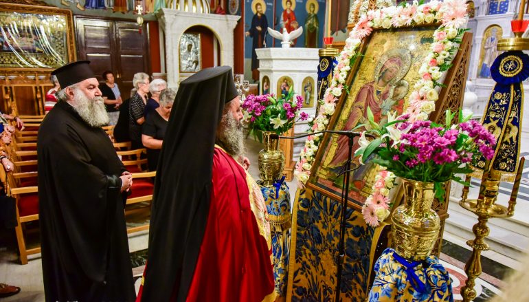 Λαγκαδά: «Η Παναγία μας φέρνει αυτή την Ευλογία στην ζωή μας” (ΦΩΤΟ)