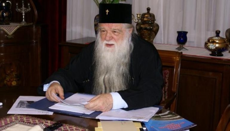 Καλαβρύτων Αμβρόσιος: “Παρατείνω την αποχώρησή μου”