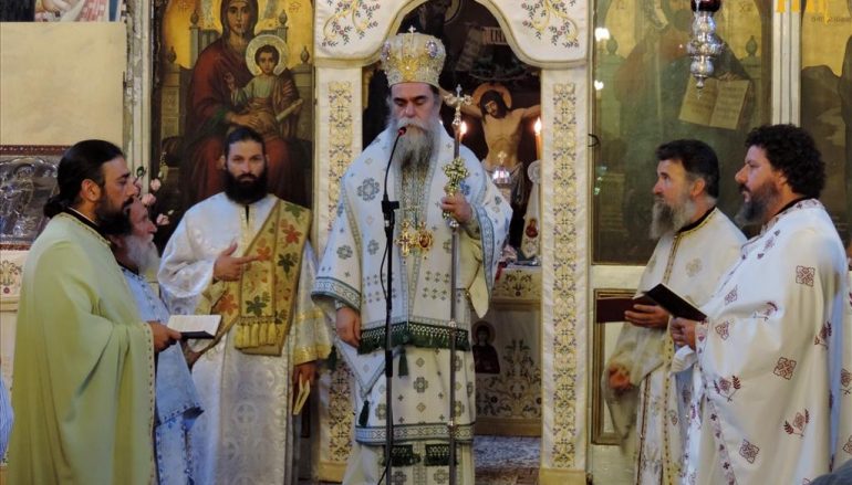 Αρχιερατική Θ. Λειτουργία από τον Άρτης Καλλίνικο στην Ενορία Πραμάντων (ΦΩΤΟ)