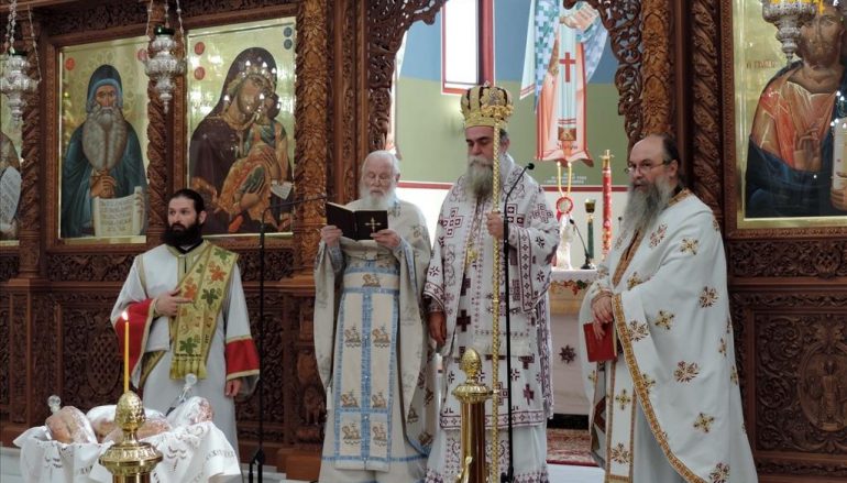Κυριακή Μετά την Ύψωσιν στην Ενορία Αγίου Μαξίμου του Γραικού Άρτης (ΦΩΤΟ)