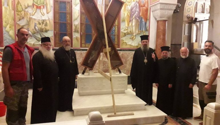 Τοποθετήθηκε ἡ μαρμάρινη βάση τοῦ Σταυροῦ τοῦ Ἁγίου Ἀνδρέου στὴν Πάτρα