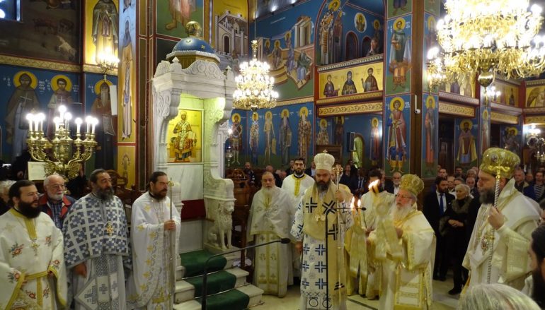 Τρισαρχιερατική Θεία Λειτουργία και Χειροτονία Διακόνου στη Νέα Ιωνία (ΦΩΤΟ)