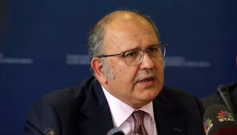 Ν. Ξυδάκης: “Το Δημόσιο πληρώνει 200 εκατ. ευρώ για 9.000 ιερείς”