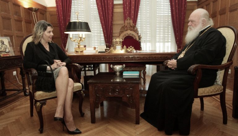 Αρχιεπίσκοπος: “Δεν θα γίνει τίποτε αν δεν συναινέσει η Ιεραρχία”