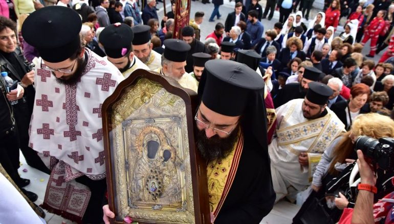 Την Παναγία Έλωνα και τα Άχραντα Πάθη υποδέχθηκαν τα Χανιά (ΦΩΤΟ)