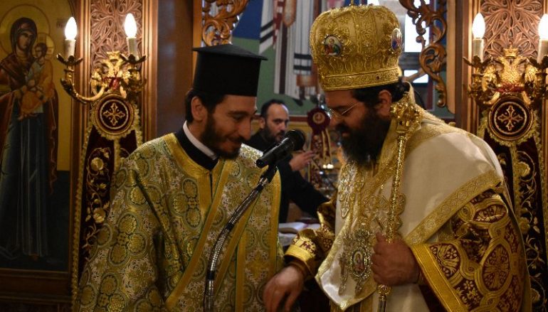 Χειροτονία Διακόνου από τον Μητροπολίτη Μαρωνείας (ΦΩΤΟ)