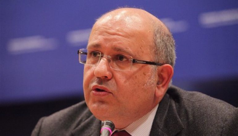 Ξυδάκης: Έχουμε μια Εκκλησία που οι ιερείς δεν εμπιστεύονται τους Μητροπολίτες