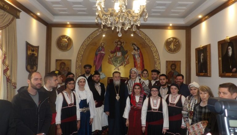 Τα Χριστουγεννιάτικα Κάλαντα έψαλαν στον Μητροπολίτη Κορίνθου
