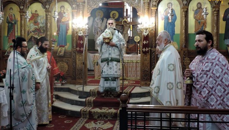 Αρχιερατική Θεία Λειτουργία για τους μαθητές Κομποτίου Άρτης