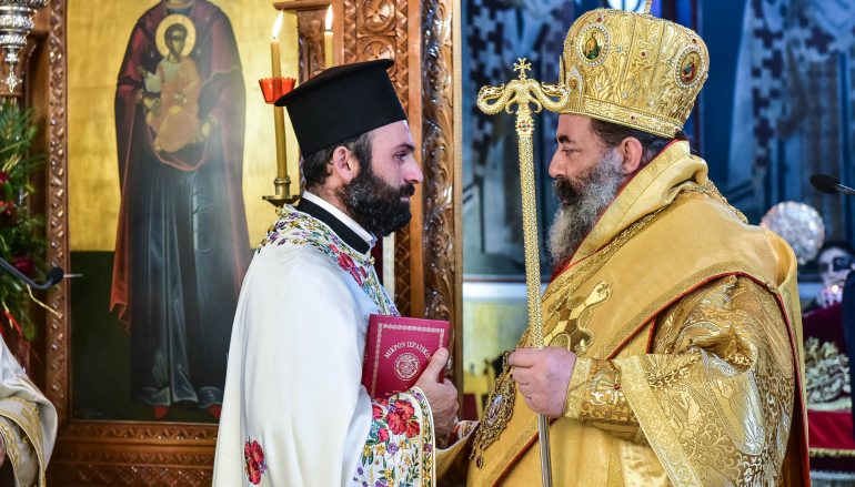 Χειροτονία Πρεσβυτέρου από τον Μητροπολίτη Λαγκαδά