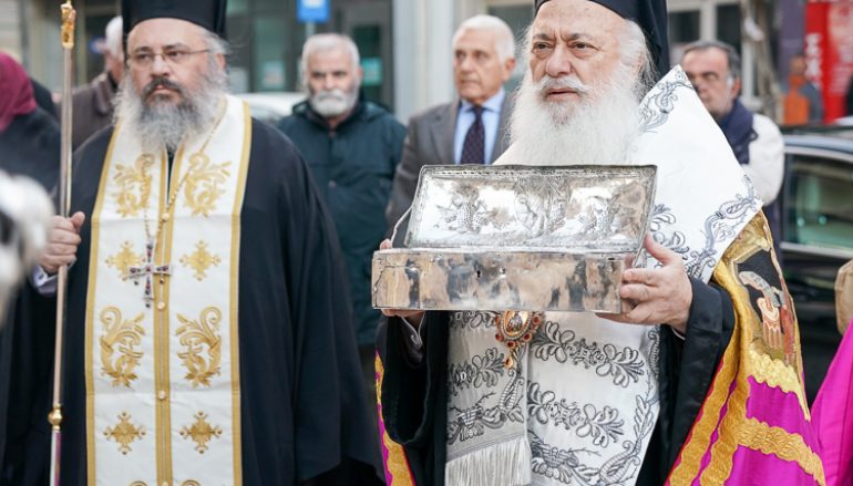 Την δεξιά χείρα του Αγίου Βασιλείου υποδέχθηκε η Βέροια