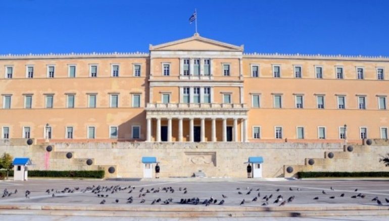 Μητροπολίτης Ναυπάκτου: “Ἐθνικά θέματα καί πολιτική”