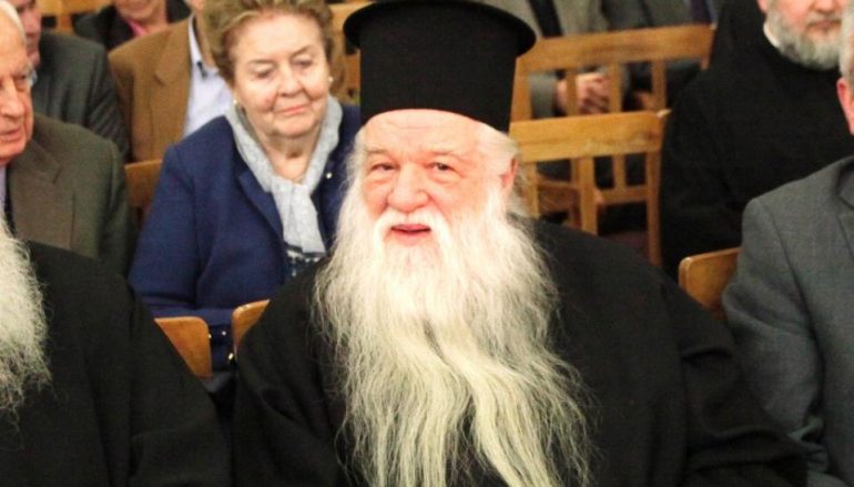Καλαβρύτων: “Οι ομοφυλόφιλοι μπορούν να κάνουν ό,τι θέλουν, αλλά όχι να προκαλούν”