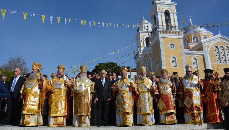 Χιλιάδες πιστών στην Καλαμάτα για την Πολιούχο Παναγία Υπαπαντή