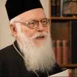 Δύο παράδοξες “πρωτοτυπίες” εκκλησιαστικής δεοντολογίας