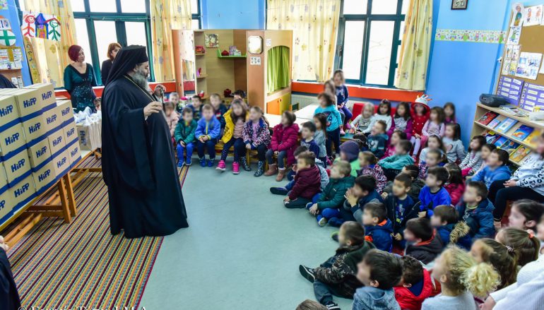 Νηπιαγωγεία επισκέφθηκε ο Μητροπολίτης Λαγκαδά