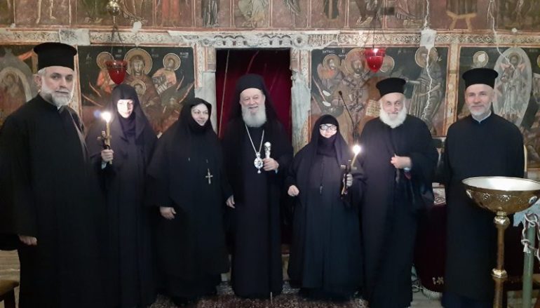 Κουρές νέων Μοναζουσών από τον Μητροπολίτη Χαλκίδος
