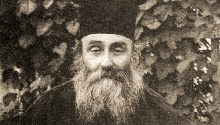 Ο φιλακόλουθος Άγιος Νικόλαος Πλανάς