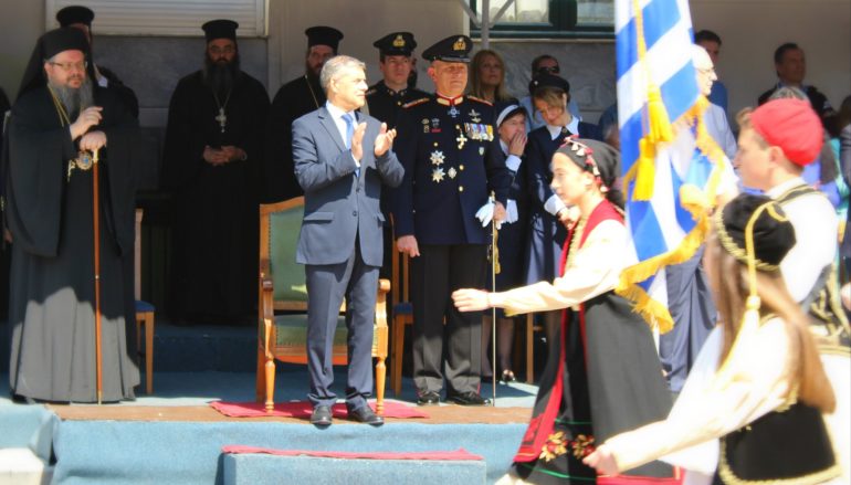Λαμπρά εορτάσθηκε η Εθνική Επέτειος στη Λάρισα
