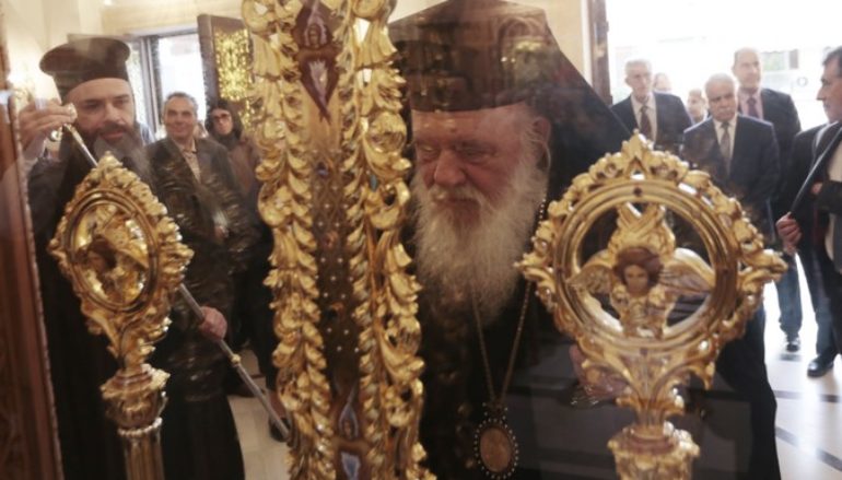 Ο Αρχιεπίσκοπος στην Ακολουθία του Νιπτήρος στον Ι. Ναό Αγ. Δημητρίου