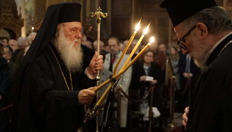 Ο Αρχιεπίσκοπος στον Ι. Ναό Αγίου Διονυσίου Αρεοπαγίτου