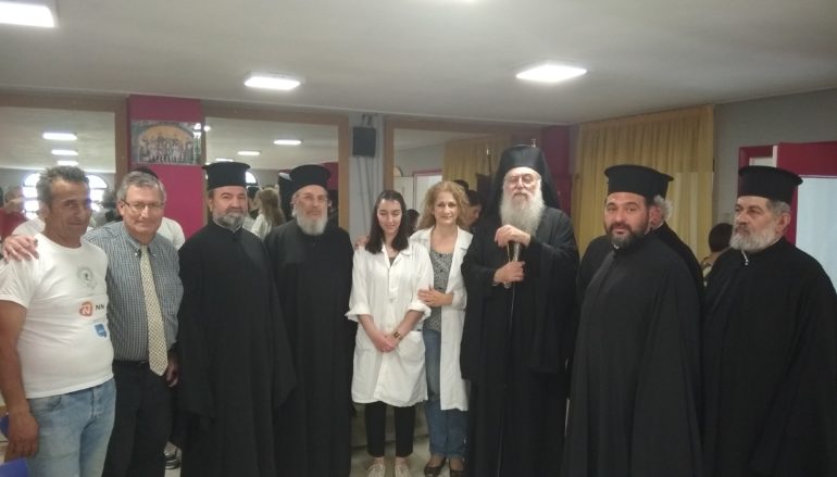 Ο Μητροπολίτης Περιστερίου σε εθελοντική αιμοδοσία