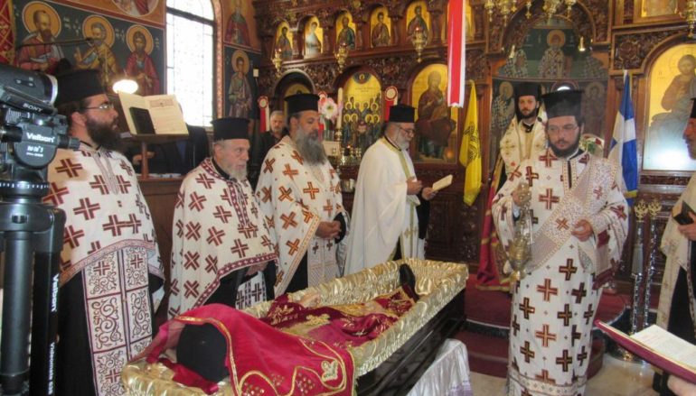 Η Εξόδιος Ακολουθία του Ιερέα Εμμανουήλ Πόκκια στη Ρόδο