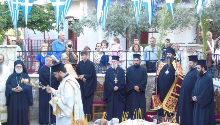 Αρχιερατικός Εσπερινός στον Ι. Ν. Αγίων Θεοδώρων του ομωνύμου Δήμου Κορίνθου