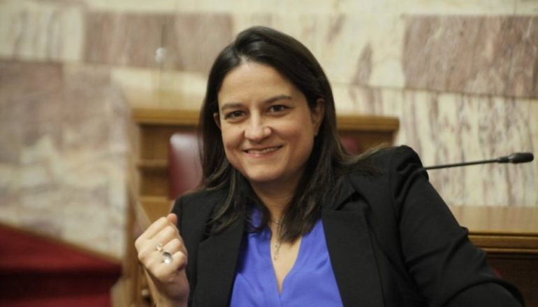 Νέα Υπουργός Παιδείας: “Καλώ τους Ιεράρχες σε ανοιχτό διάλογο”