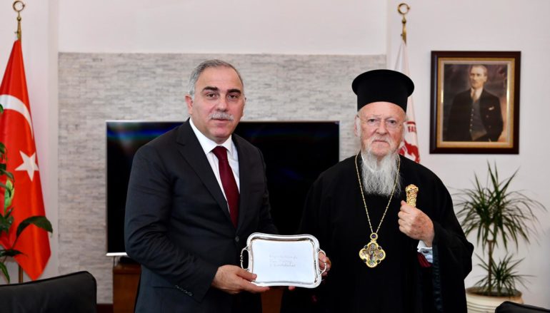 Επίσκεψη του Οικ. Πατριάρχη στο Δήμαρχο του Φατίχ