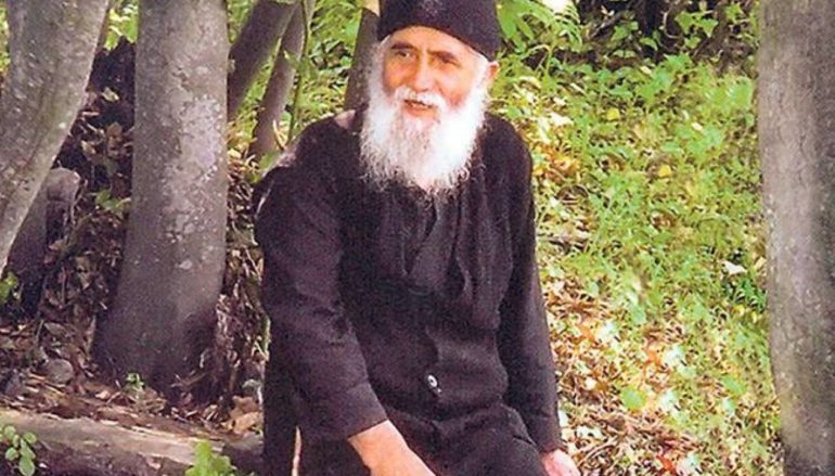Άγιος Παΐσιος – Μια φωτισμένη μορφή του 20ου αιώνα