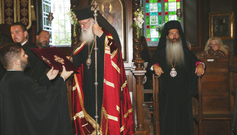 Αρχιεπίσκοπος: “Η Ελλάδα ανήκει σε όλους και δεν μοιράζεται”
