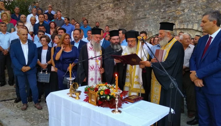 Ο Μητροπολίτης Πρεβέζης όρκισε τον Δήμαρχο Άρτας
