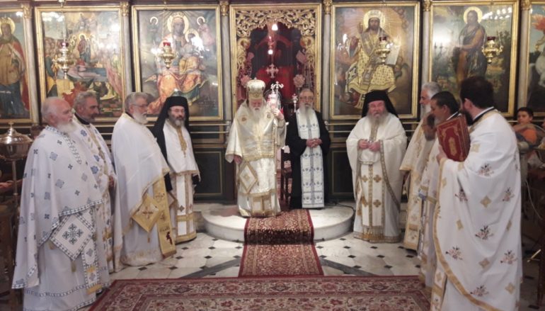 Αποχαιρετιστήρια Θ. Λειτουργία από τον Μητροπολίτη Καλαβρύτων