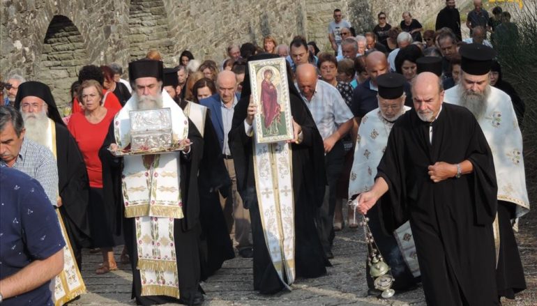 Λείψανο της Αγ. Αικατερίνης υποδέχθηκε η ομώνυμη Ι. Μονή Καταρράκτου Άρτης