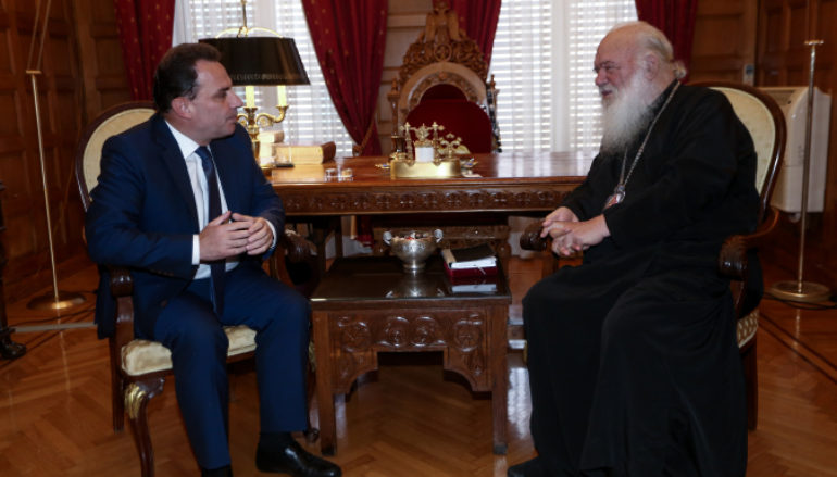Ο Υφυπ. Ψηφιακής Διακυβέρνησης και ο Συμεών Κεδίκογλου στον Αρχιεπίσκοπο