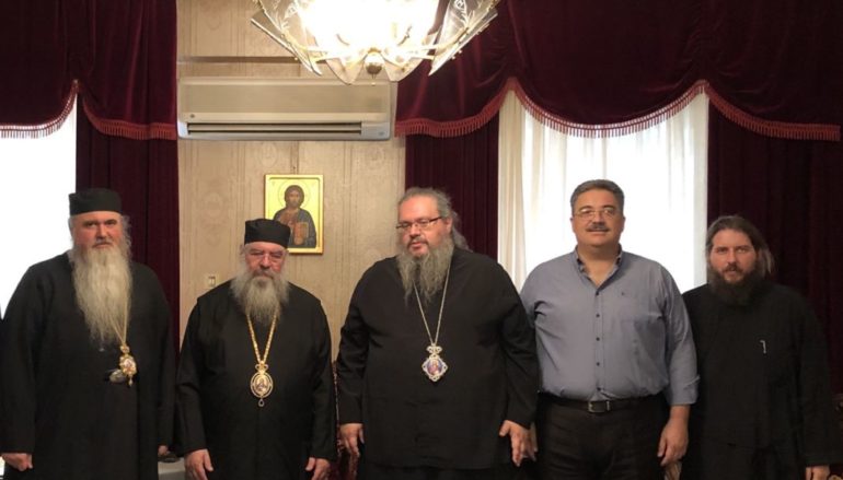 Οι Μητροπολίτες Λεμεσού και Καλαμαριάς στον Μητροπολίτη Λαρίσης