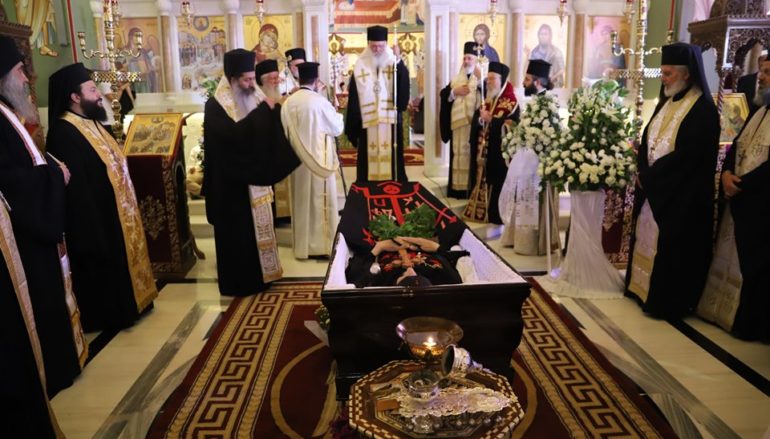 Η Εξόδιος Ακολουθία της μακαριστής Καθηγουμένης της Ι. Μ. ΤΑΩ Πεντέλης Στυλιανής